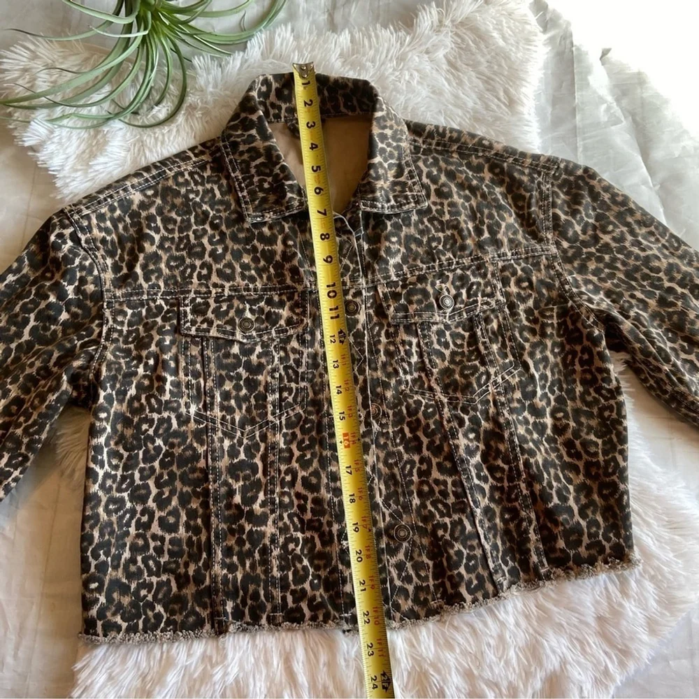 Free People animal leopard cheetah jacket with cropped cutoff hemline size xs - Picture 10 of 12
